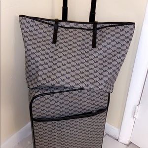Michael Kors Carry on set